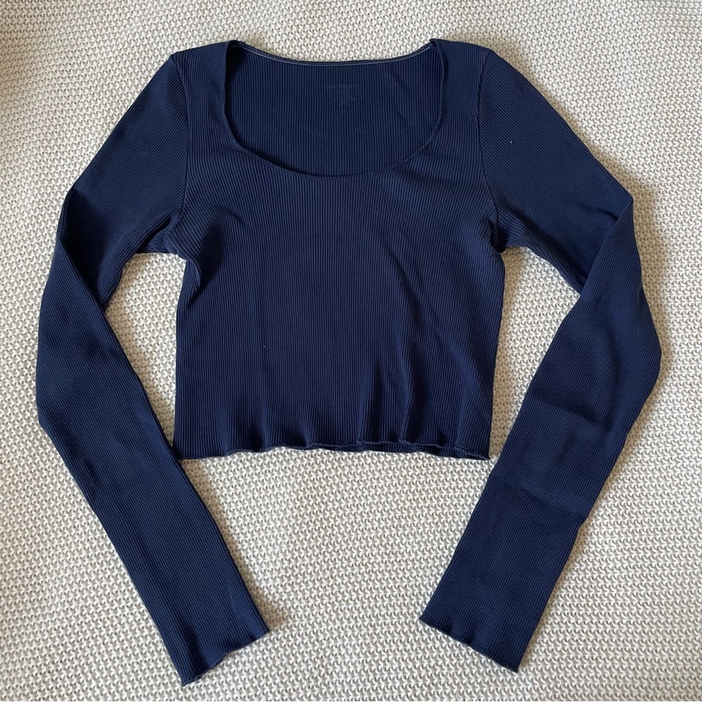 Brandy Melville Mckenna Navy Ribbed Longsleeve Top